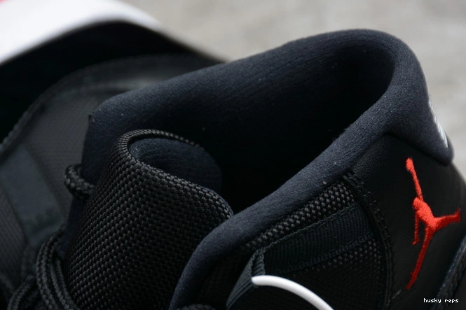 Rep Husky Retro Air (2012) 378037-010 11 Jordan Bred 0711